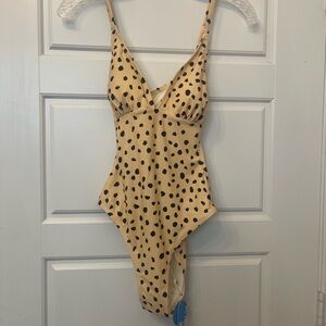 Cupshe NWT Chic Tan Polka Dot Swimsuits New With Tags Size: Small